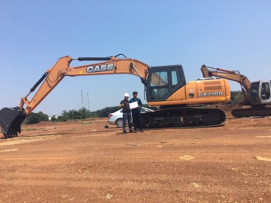 Máy đào bánh xích CASE CX210B