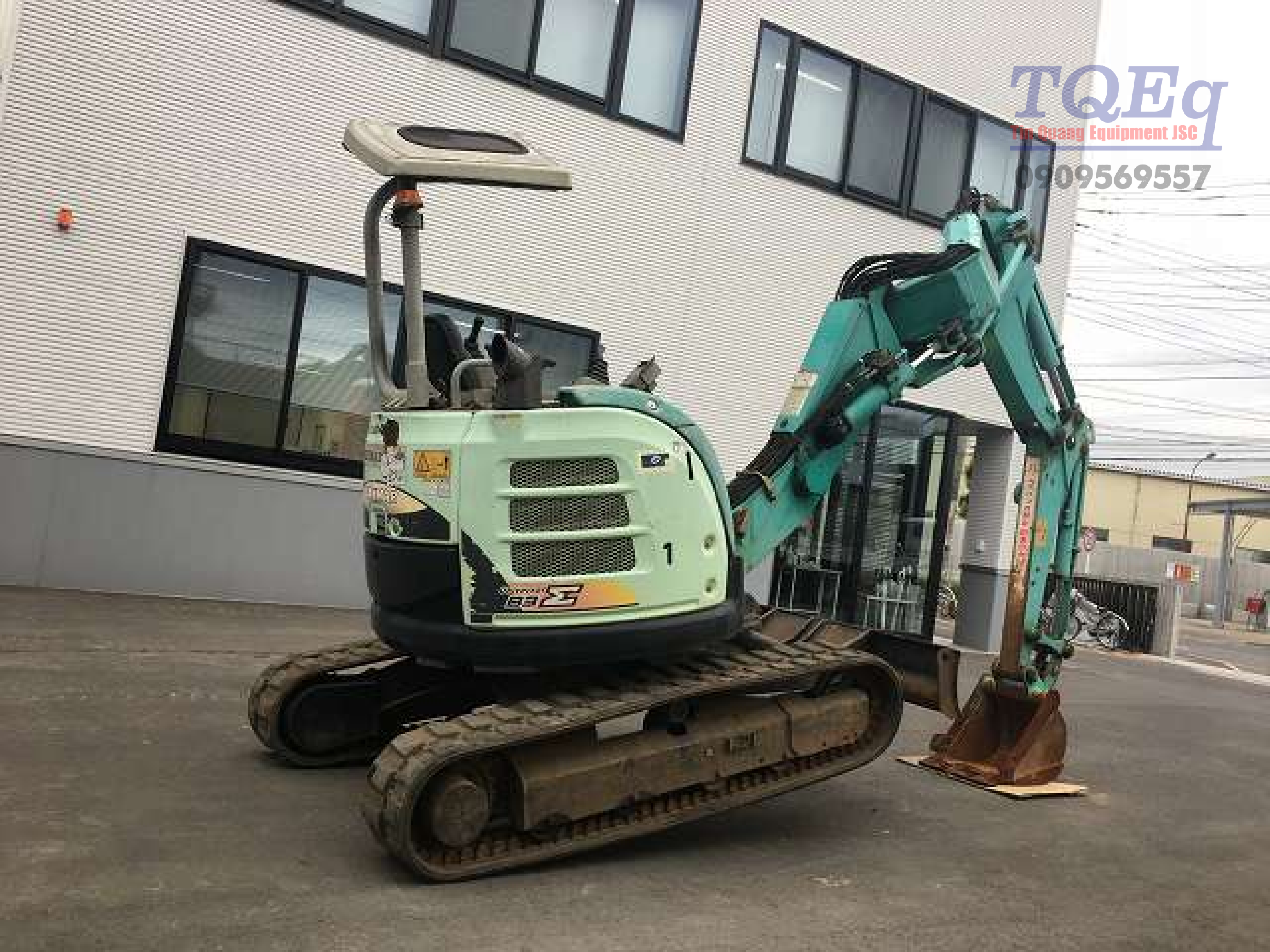 may-dao-banh-xich-cu-yanmar-b36-2