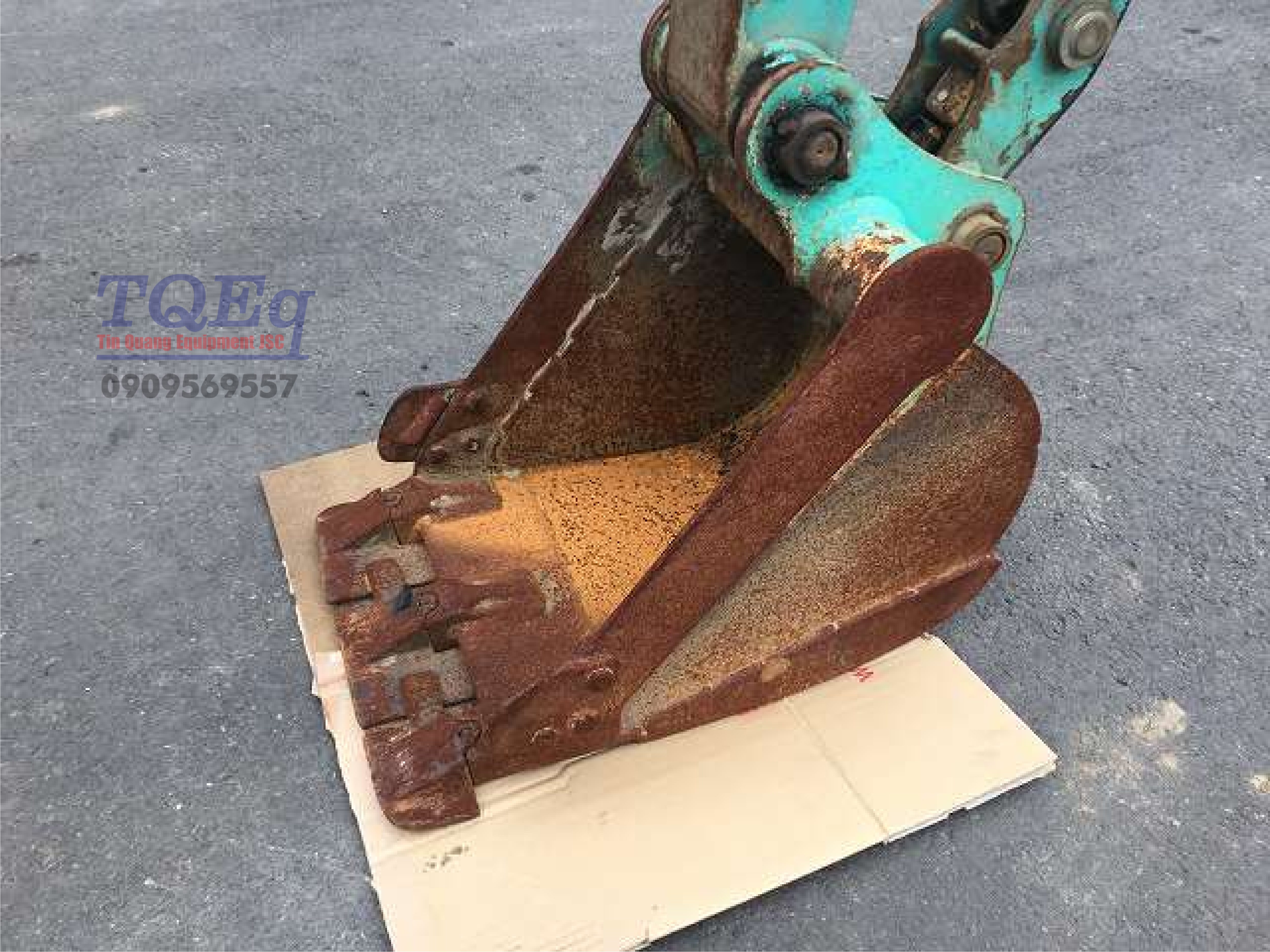 may-dao-banh-xich-cu-yanmar-b36-9